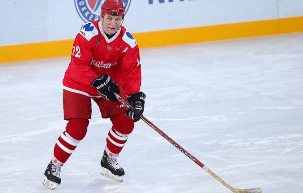 Каменский считает, что Федерация хоккея России должна бороться за свои права